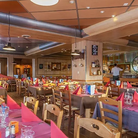 Les Balcons De Aparthotel 4*